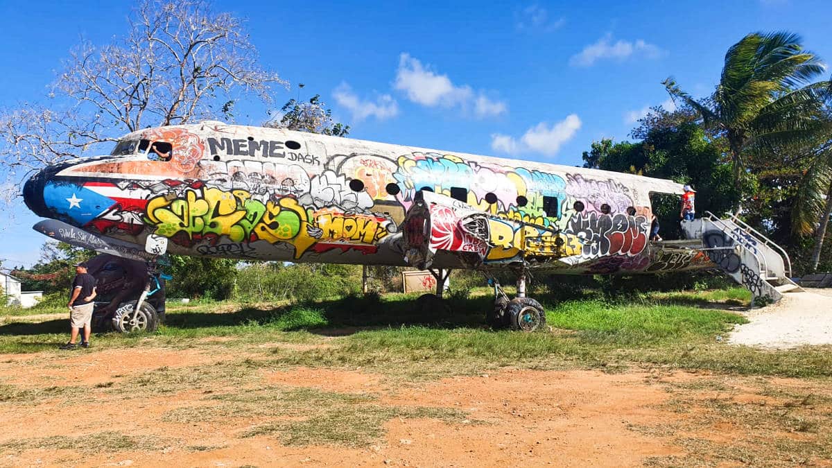 Panoramic view of the colorful abandoned plane in Aguadilla