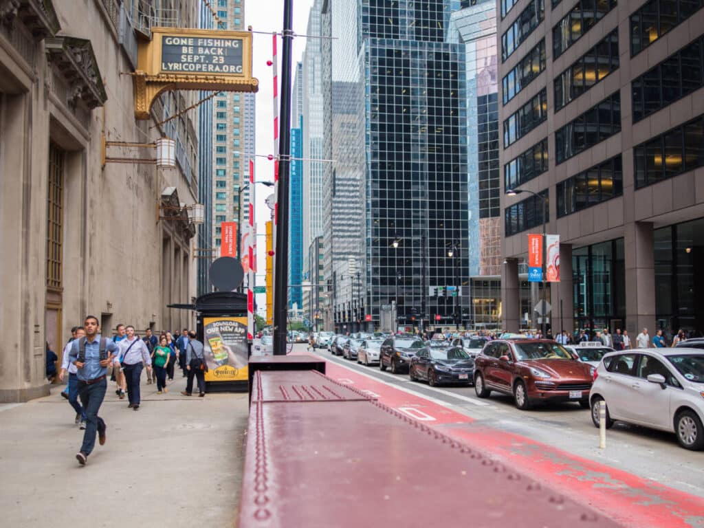 View of commuters in Chicago after their work hours