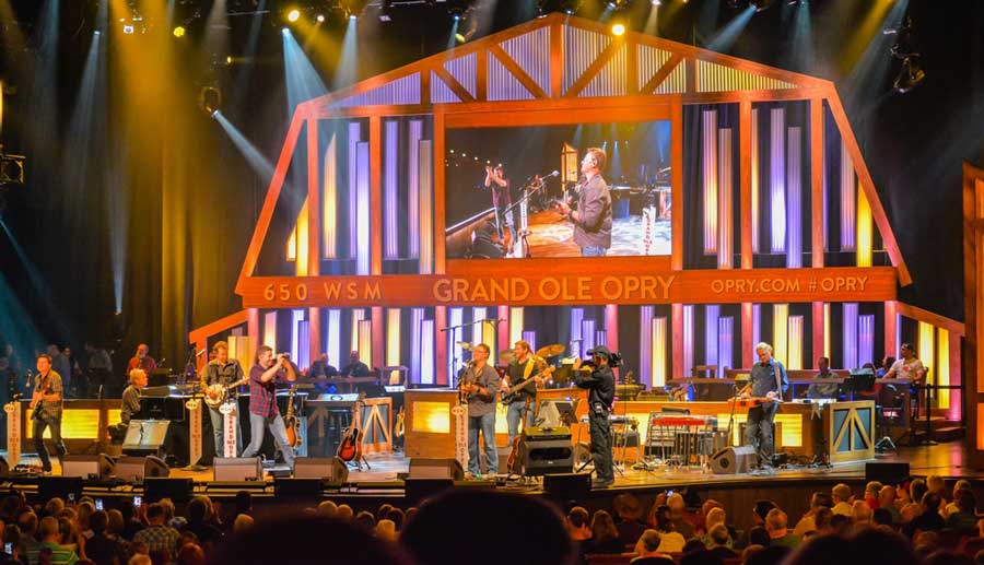 People watching concerts in Grand Ole Opry
