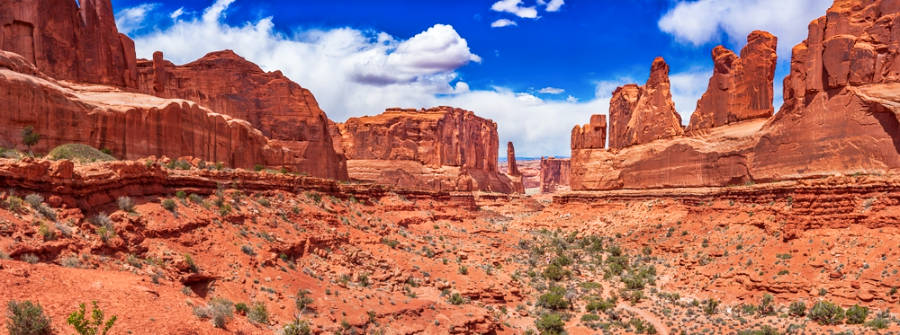 Scenic view of the formations at the Courthouse Towers area in Arches National Park