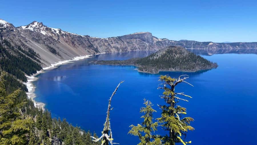 View of the blue water at the Crater Lake National Park