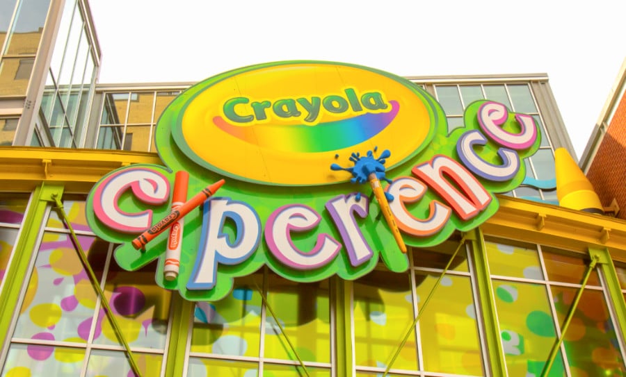 View of entrance sign at Orlando's Crayola Experience