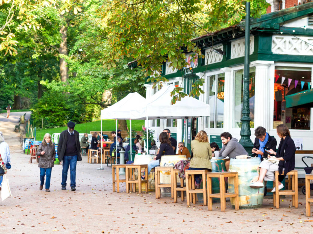 View of the people chilling outside Rosa Bonheur in the middle of the park
