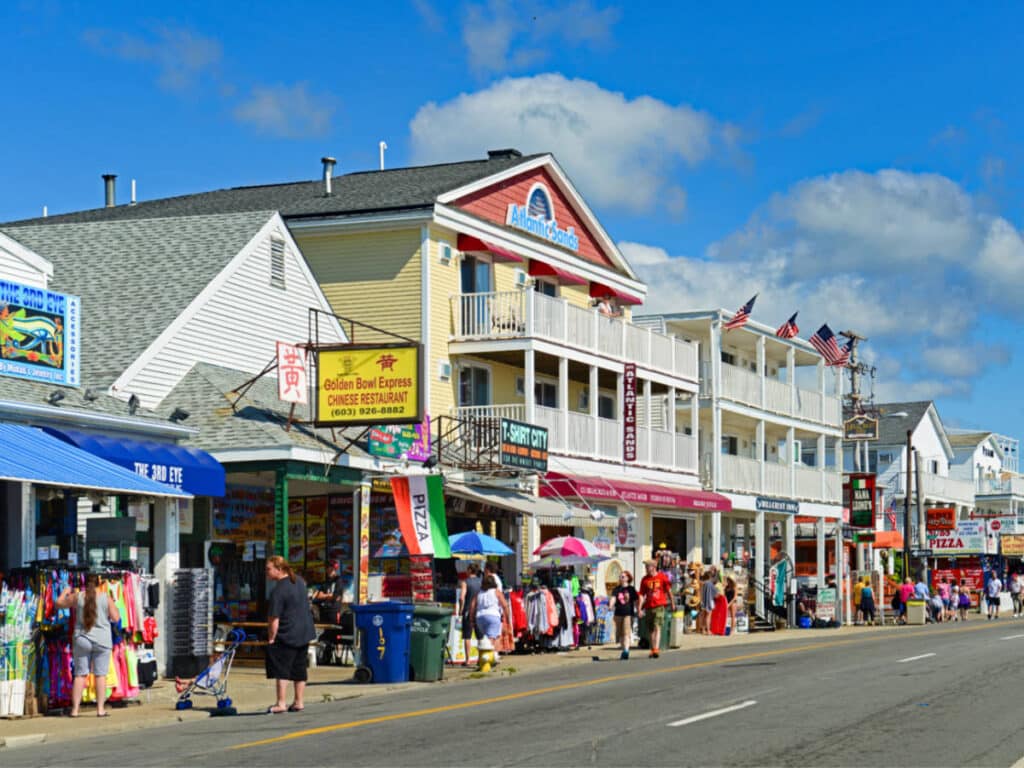View of the crowd wandering around the shops in Hampton Beach