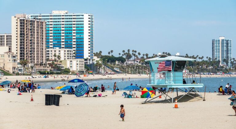 View of people enjoying in Los Alamitos Beach
