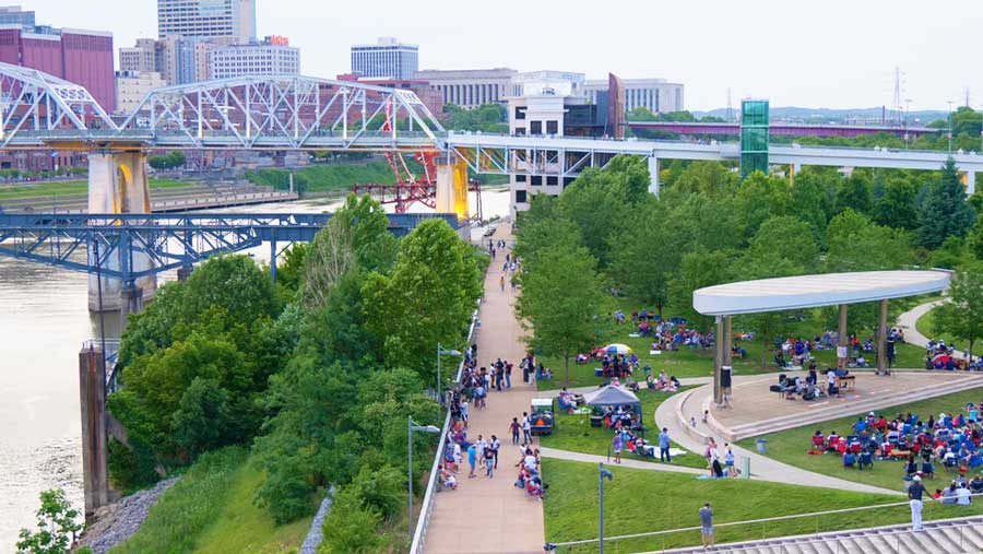 Aerial view of people wandering in Cumberland Park