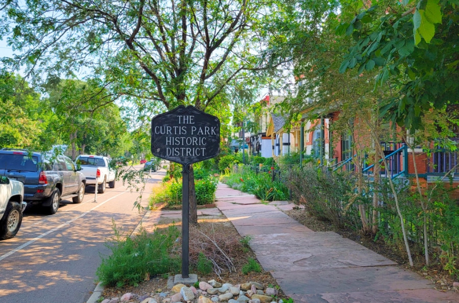 View of the Curtis Park Historical District sign