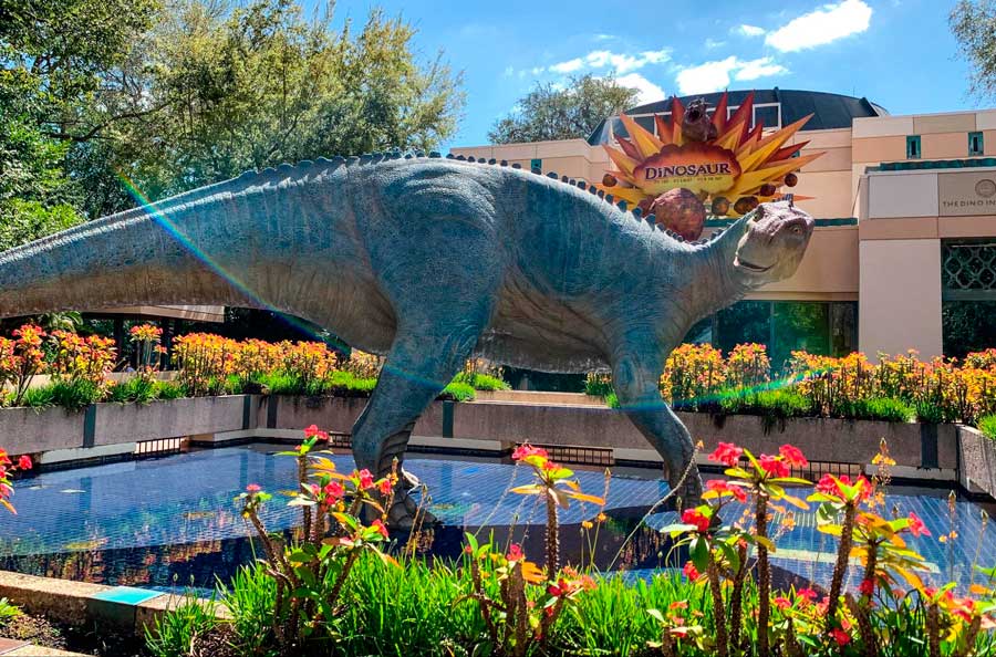 A dinosaur statue in Dinoland