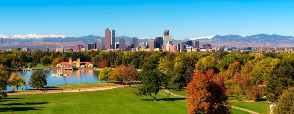 Overlooking view of the fall foliage around Denver skyline