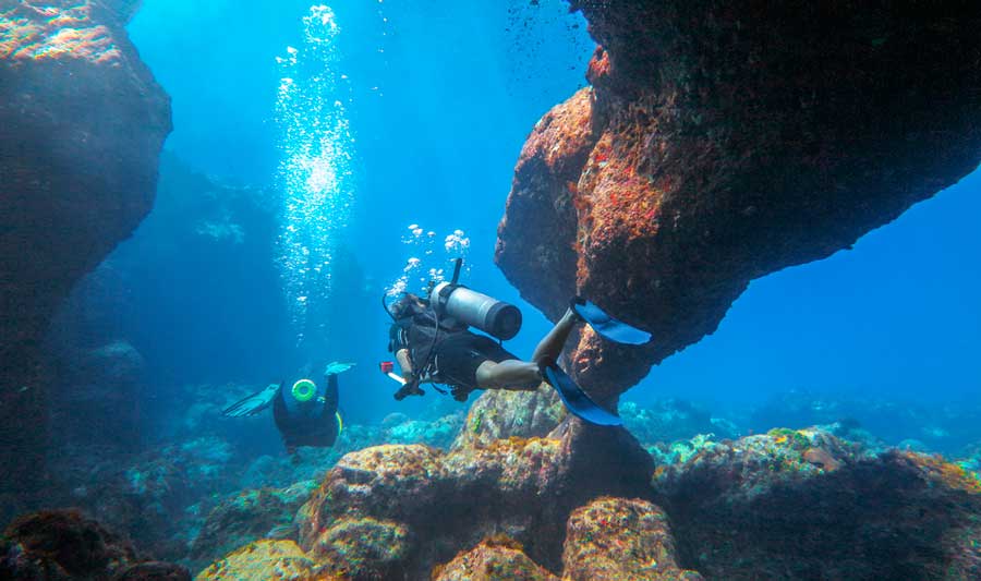 Scuba divers in Desecheo Underwater Caves