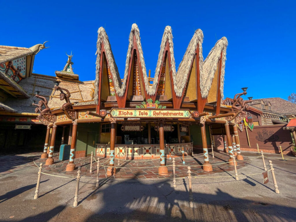 View of the exterior of Aloha Isle Refreshments