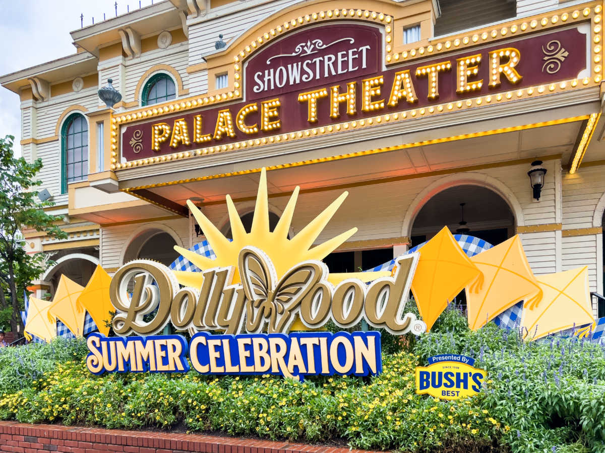 View of the landmark signage at the entrance of Dollywood