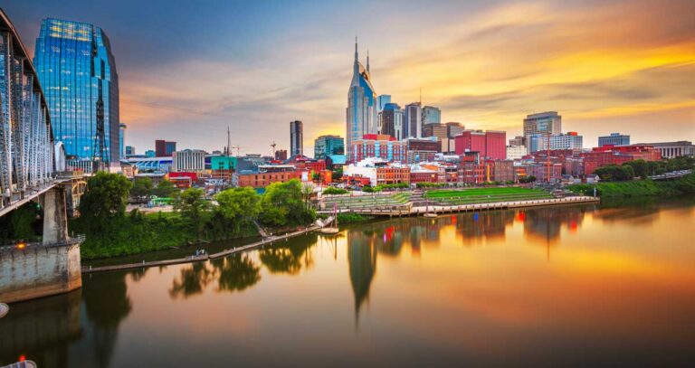 View of the city skyline in Downtown Nashville, TN
