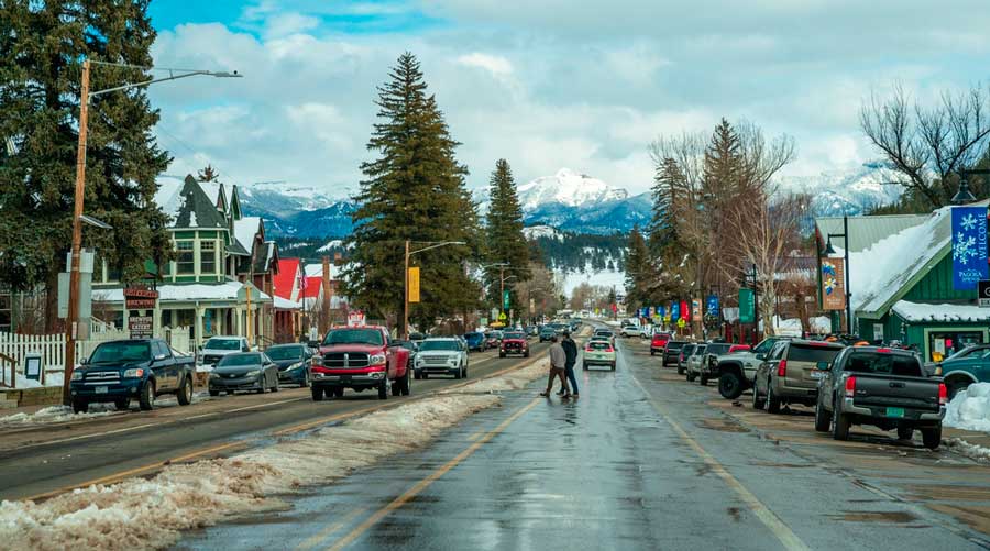 People crossing a street in Downtown Pagosa Springs