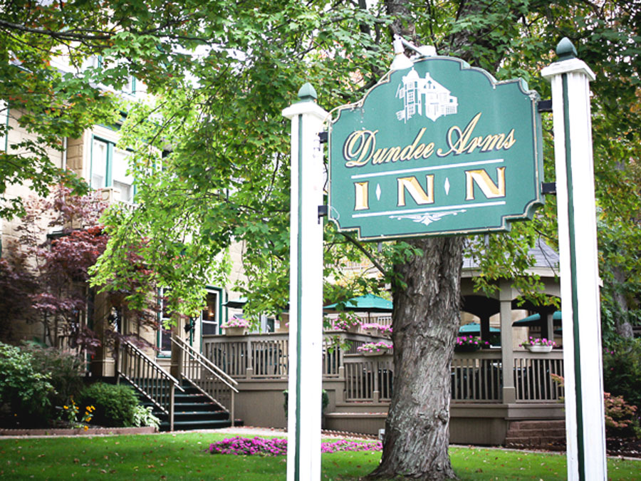 The Dundee Arms Inn signage in front of it