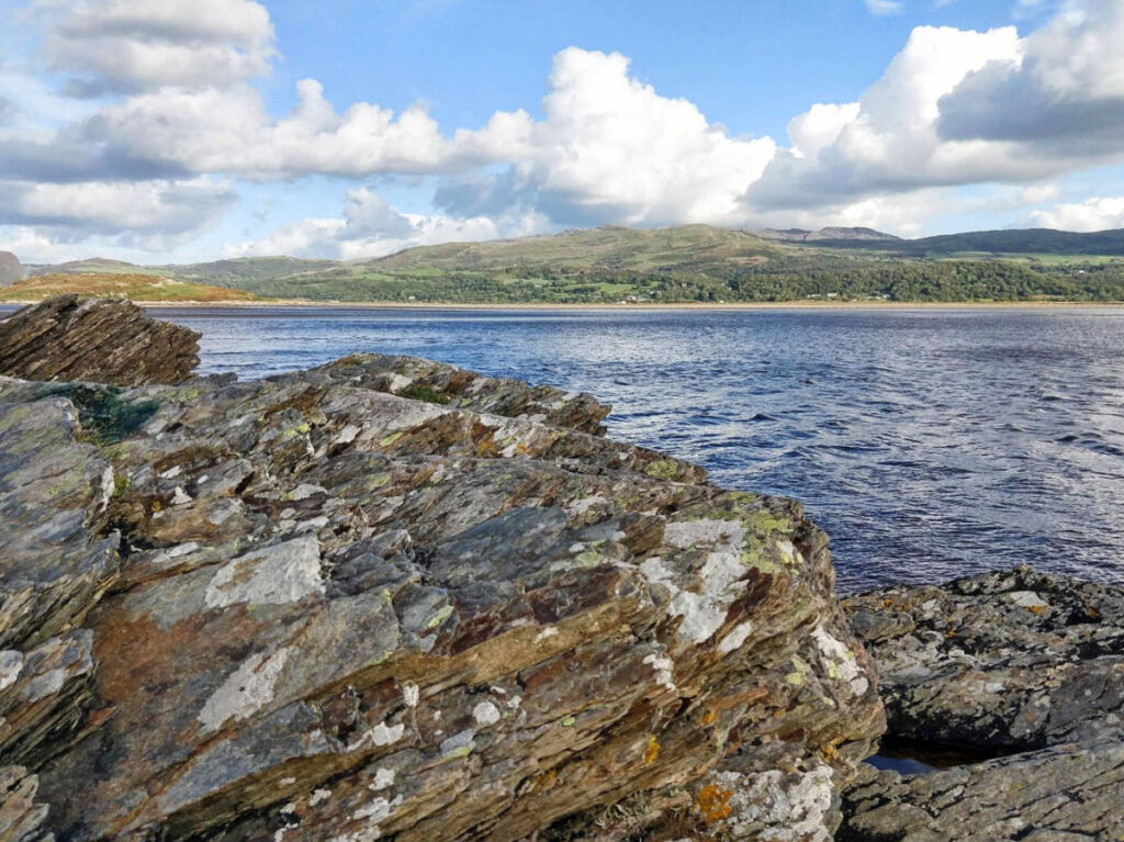 Blue sky over the Dwyryd Estuary