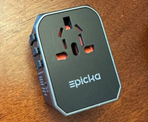 EPICKA Universal Travel Adapter