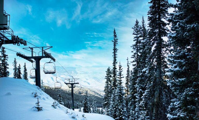 View of a ski lift in the snowy Echo Mountain