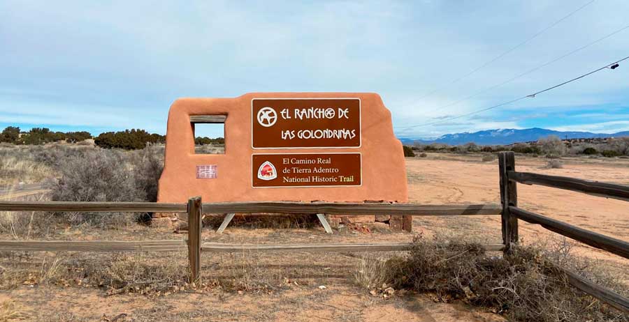The El Rancho de Las Golondrinas signage in Santa Fe