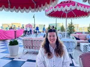 The author Elizabeth at the rooftop terrace of White Limozeen
