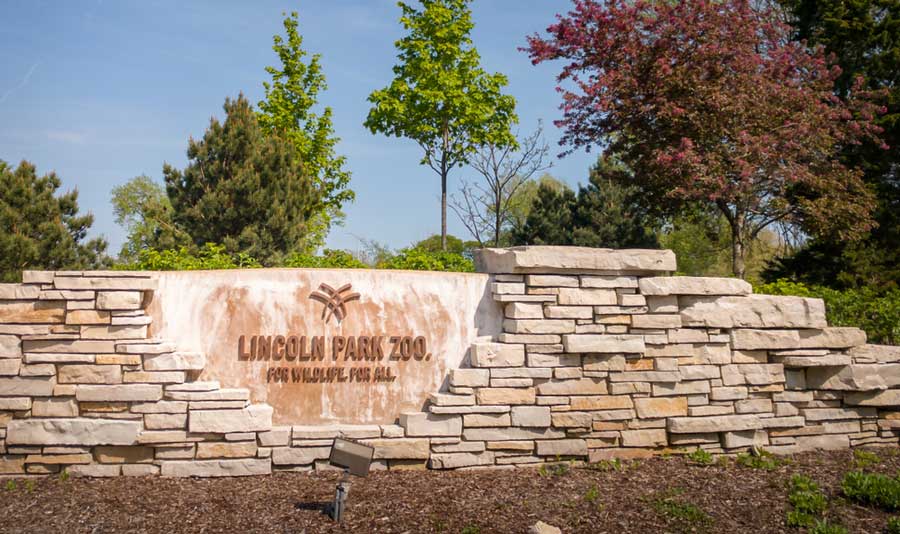 View at the entrance of Lincoln Park Zoo