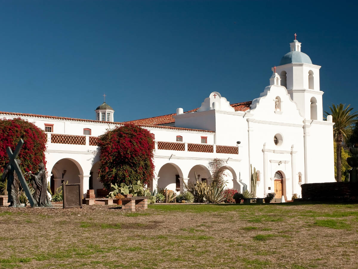 Clear blue sky over the Mission San Luis Rey