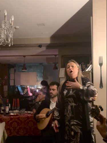 A performance at Fado Português