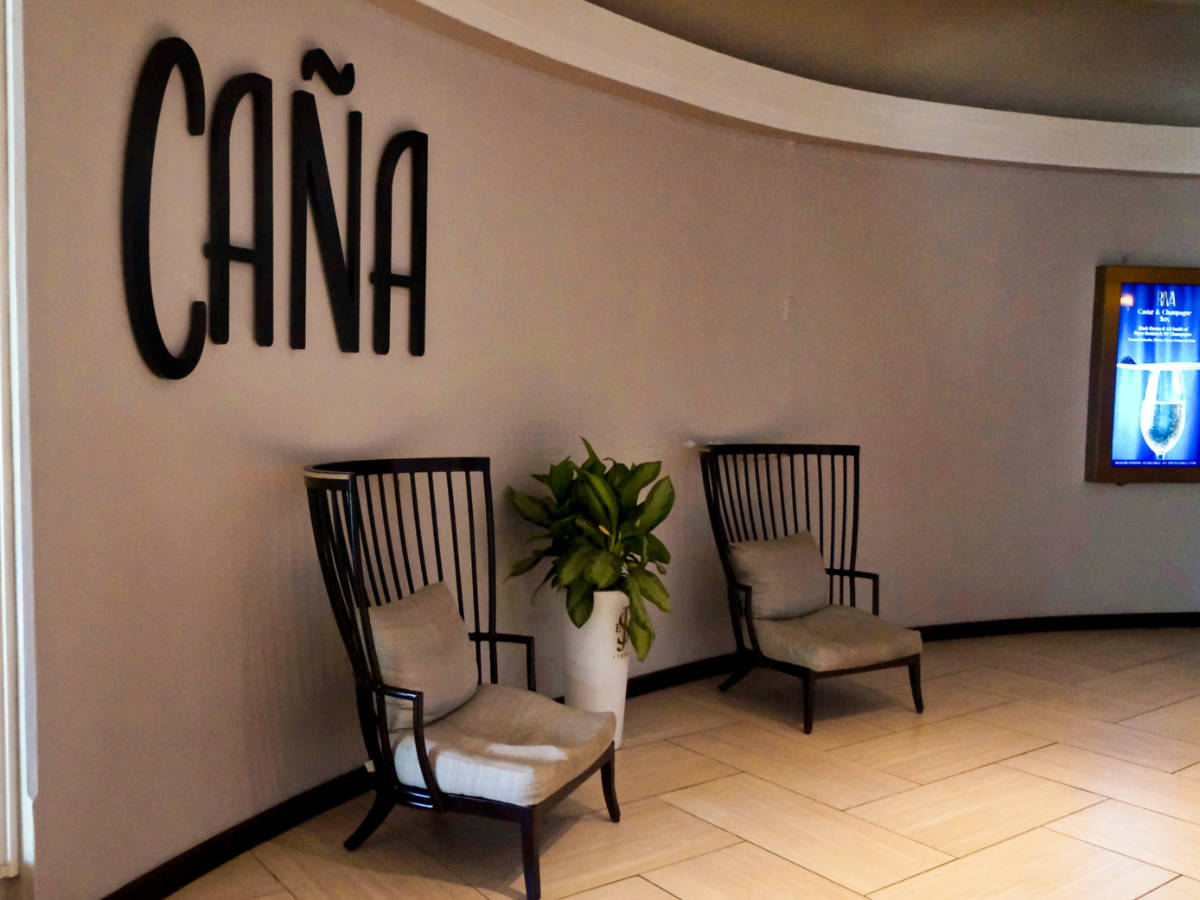 View of the chairs at the lobby of Fairmont El San Juan Hotel
