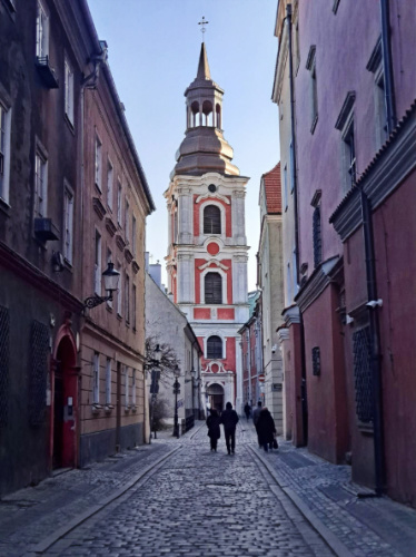 The Fara Poznanska Basilica building from the outside