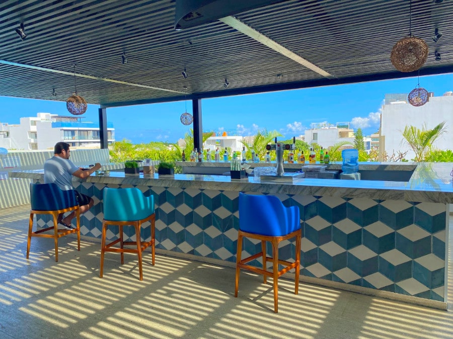 The rooftop bar in Fiesta Inn