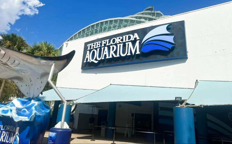 Façade and entrance view to the Florida Aquarium in The Channel District