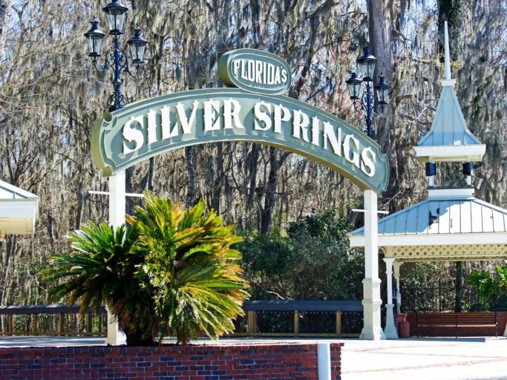 Entrance arch sign of Silver Springs State Park in Florida