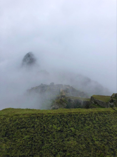 The fog covering the Machu Picchu