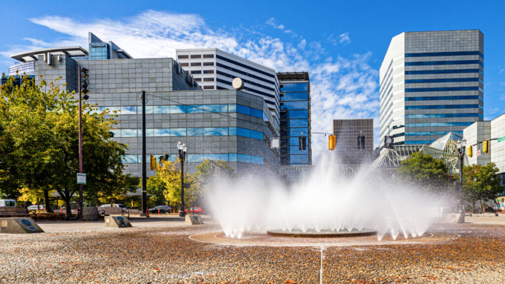 View of the Portland fountain at the Salmon Street Springs