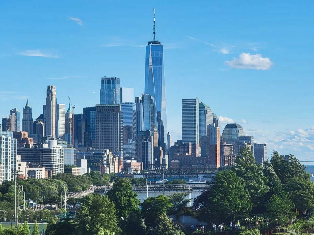 Panoramic view of the Freedom Tower and Financial District from Pier 57