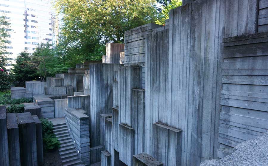 Concrete mazes in Freeway Park