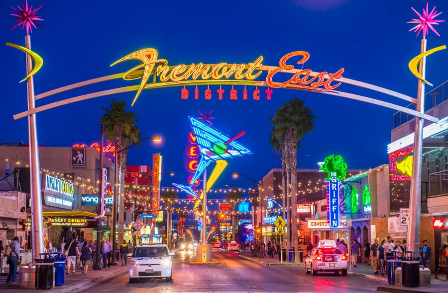 The gateway arch of Fremont East District at night