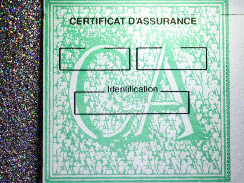 An example of the car insurance document in France