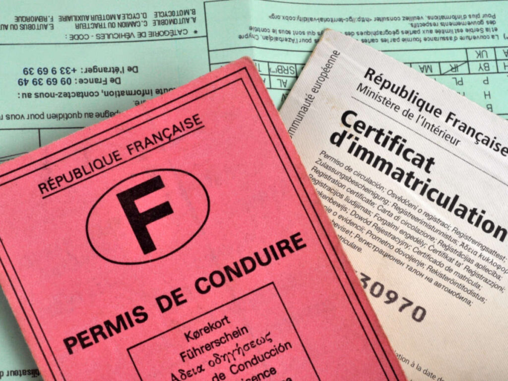 An example of the driving documents in France