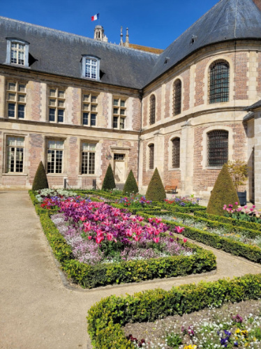 A garden under the clear blue sky in Sens, Burgandy