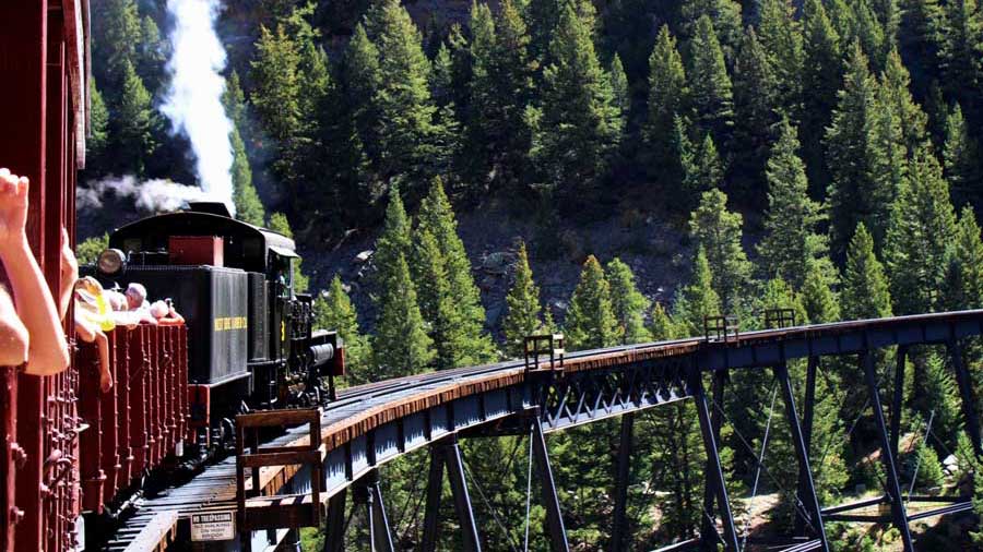 View of a train travelling in Georgetown Loop Railroad