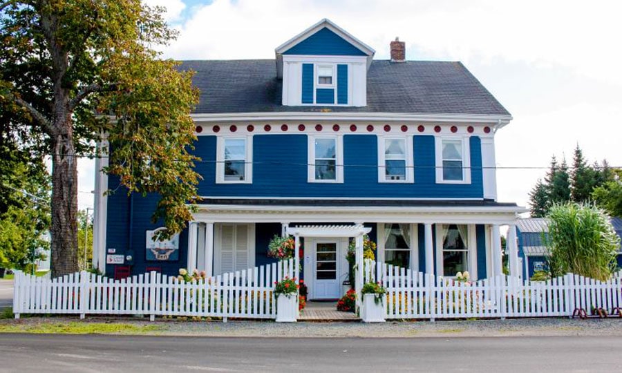 View of the famous Georgetown Historic Inn