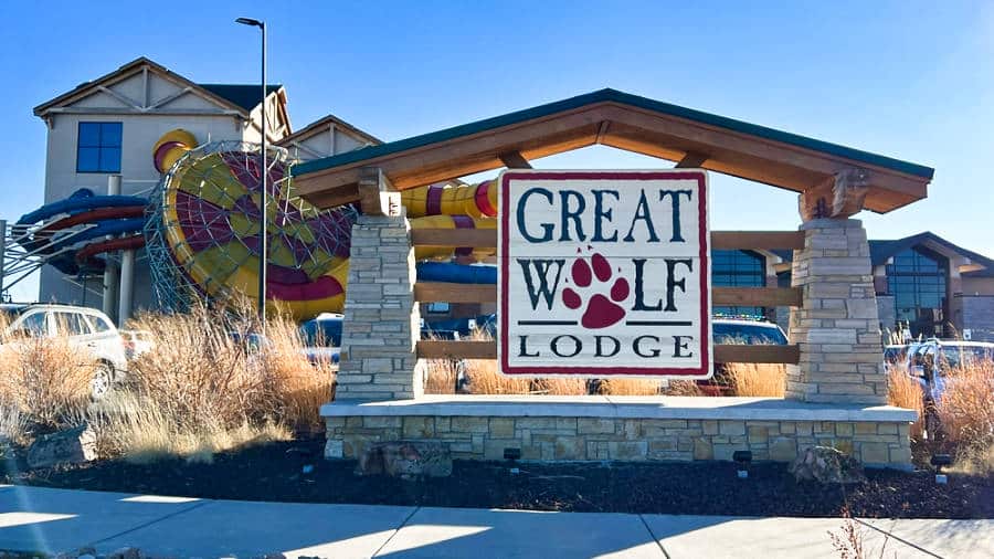 View of the landmark signage of Great Wolf Lodge on a sunny day