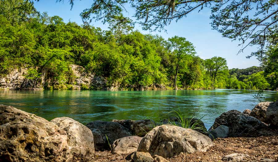 A sunny morning at the Guadalupe River in New Braunfels