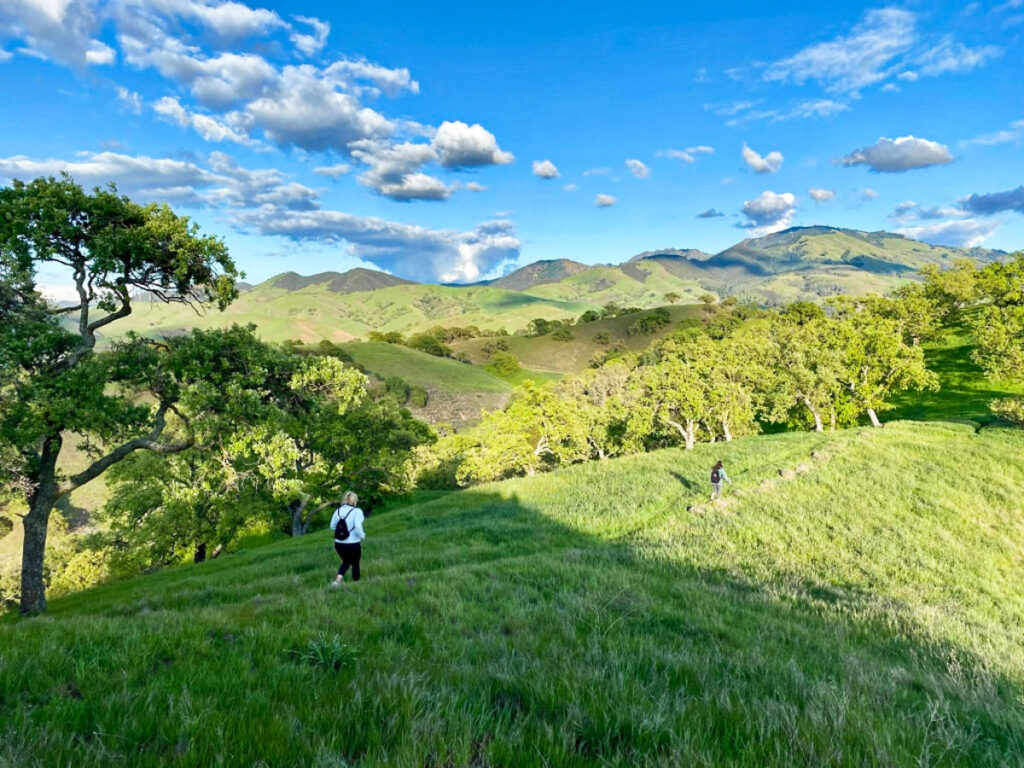 Women hiking in Shell Ridge Regional Park
