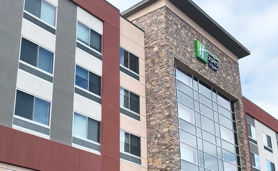 The Holiday Inn Express & Suites building in Aurora