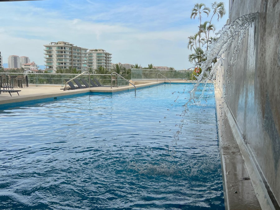 View of the pool in Holiday Inn & Suites Puerto Vallarta and the clear blue sky