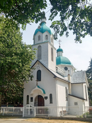 The  Holy Trinity Russian Orthodox Church from the outside