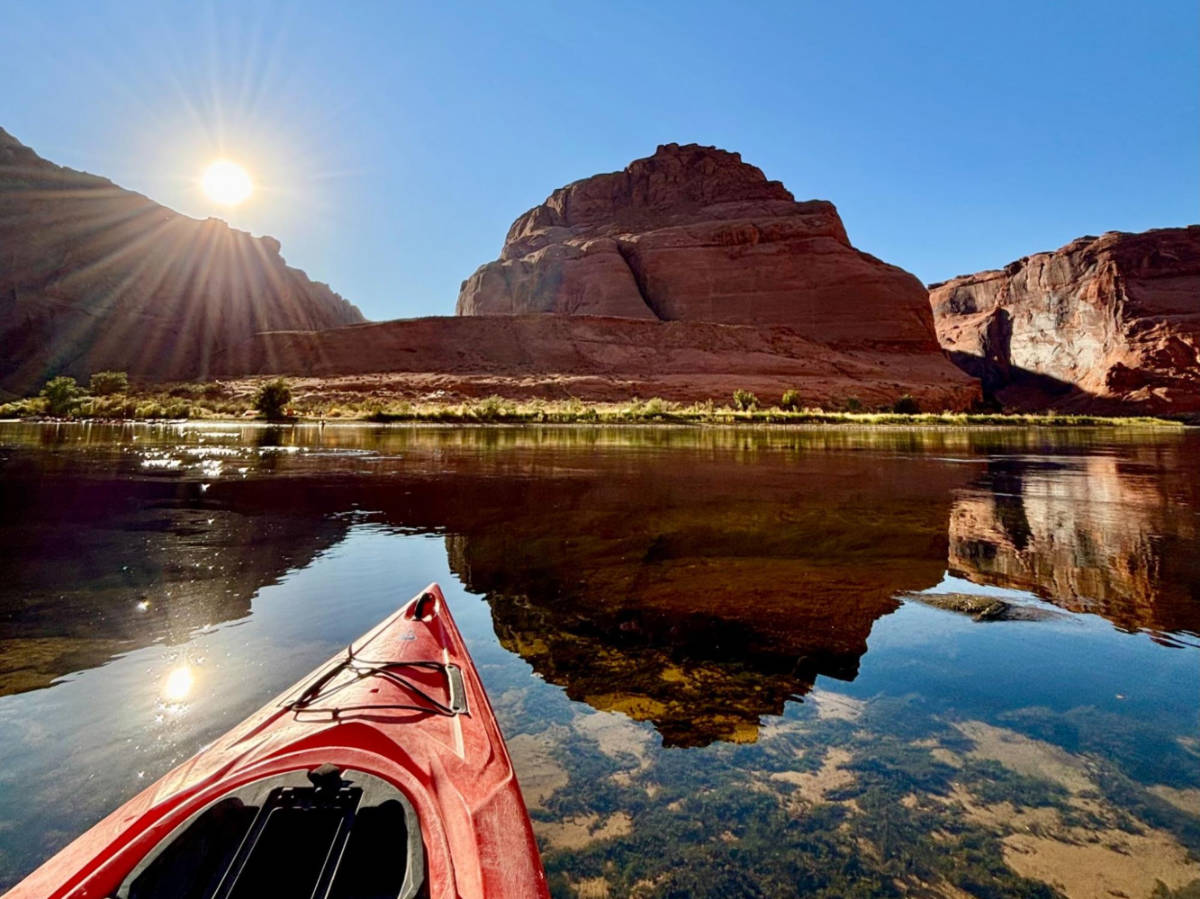Scenic view of the Horseshoe Bend from the kayak on a sunny day