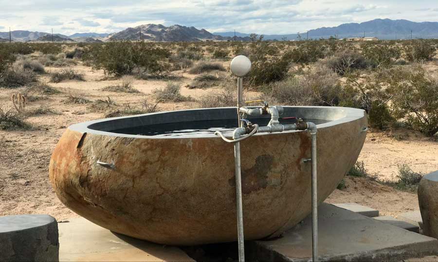 An above-ground hot springs on a rental home in Joshua Tree